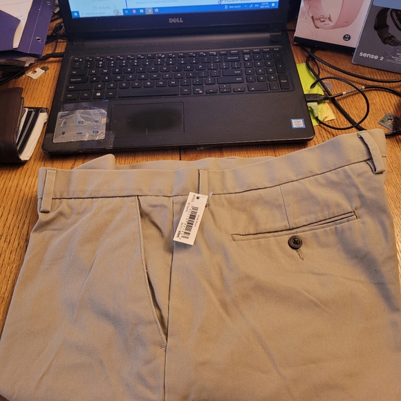 Man's  Chino Pants - Picture 9 of 9